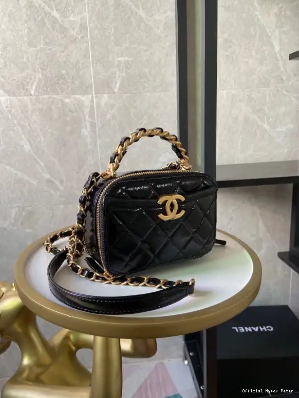 HyperPeter VANITY CHANEL CASE SMALL 0527